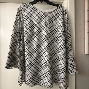 Calvin Klein• Black and White Plaid Long Sleeve Blouse• CHIC• NWOT